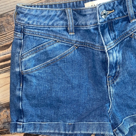 PacSun Women's Mom short Classic Blue Jean Shorts - Picture 4 of 5